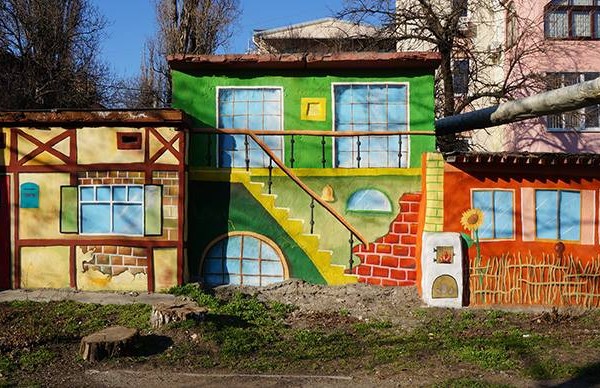 Роспись гаражей в Одессе, 2012 | Aрт-студия «Peach»